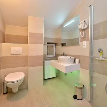 Bra I Premium With Outdoor Pool And Sauna - Two Bedroom With Balcony *