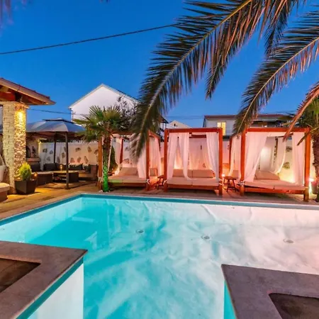 Bra I Premium With Outdoor Pool And Sauna - Two Bedroom With Balcony דירה *