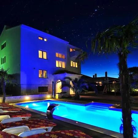 Apartment Bra I Premium With Outdoor Pool And Sauna - Two Bedroom With Balcony *