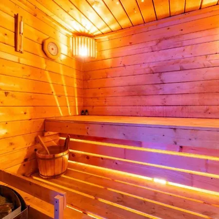 דירה Bra I Premium With Outdoor Pool And Sauna - Two Bedroom With Balcony Sukošan