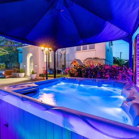 Bra I Premium With Outdoor Pool And Sauna - Two Bedroom With Balcony * Sukosan