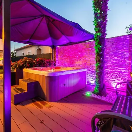 Bra I Premium With Outdoor Pool And Sauna - Two Bedroom With Balcony דירה Sukošan